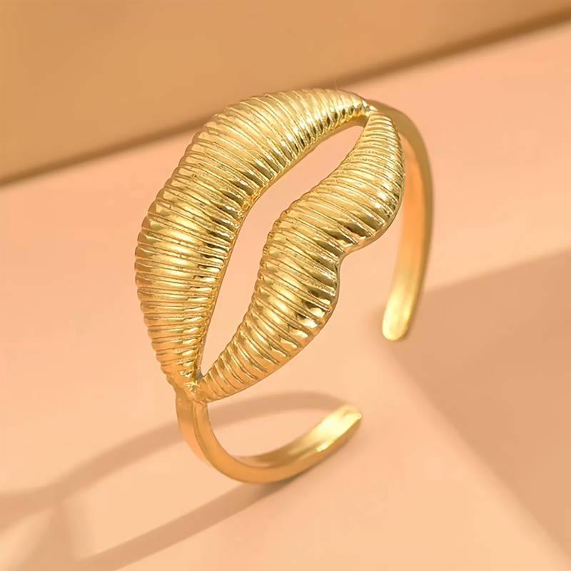 Unique Fashion Stainless Steel Small Lips Women's Ring